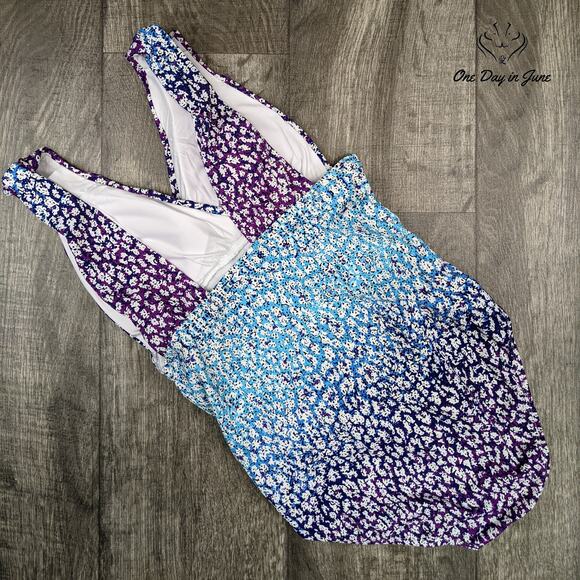 Athena Surplice One Piece Swimsuit Size 10 - Picture 4 of 4